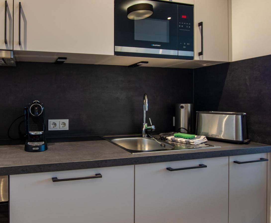 Livin63 Studio Apartments Hösbach Buitenkant foto